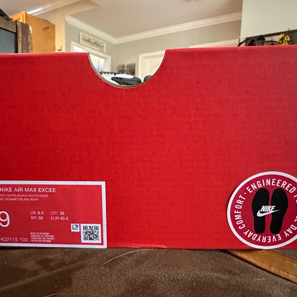 Women’s Nike Air Mox EXCEE size 9 - Picture 6 of 7